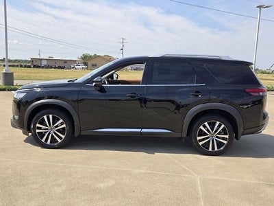 2024 Nissan Pathfinder Platinum 2WD