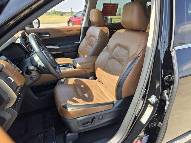 2024 Nissan Pathfinder Platinum 2WD