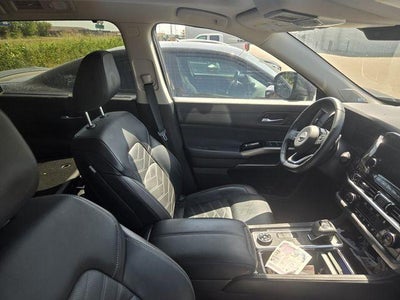 2024 Nissan Pathfinder Platinum 4WD