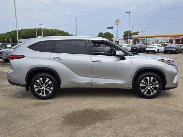 2023 Toyota Highlander XLE AWD (Natl)