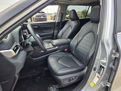 2023 Toyota Highlander XLE AWD (Natl)
