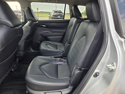 2023 Toyota Highlander XLE AWD (Natl)