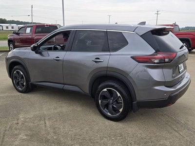 2024 Nissan Rogue FWD SV