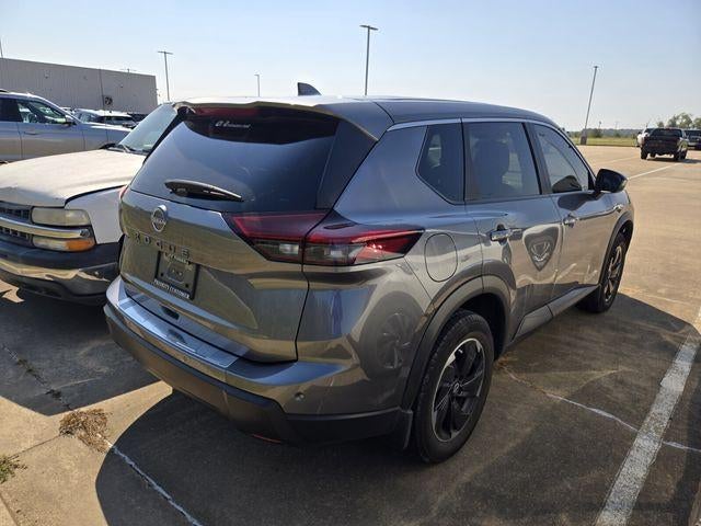2025 Nissan Rogue FWD SV