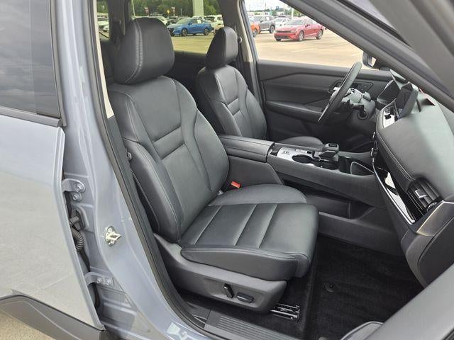 2025 Nissan Rogue FWD SL