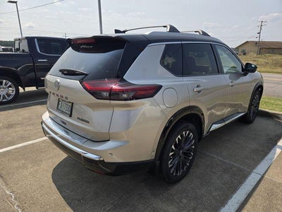 2025 Nissan Rogue FWD Platinum