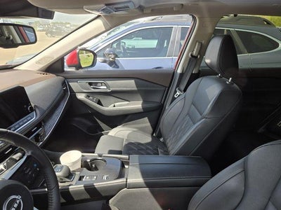 2023 Nissan Rogue FWD Platinum *Ltd Avail*