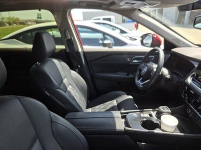 2023 Nissan Rogue FWD Platinum *Ltd Avail*