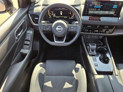 2024 Nissan Rogue FWD Platinum