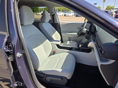 2024 Hyundai KONA SEL FWD