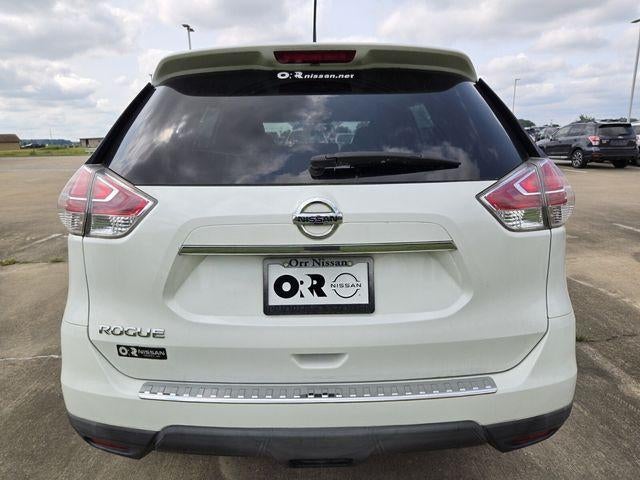 2016 Nissan Rogue FWD 4dr S