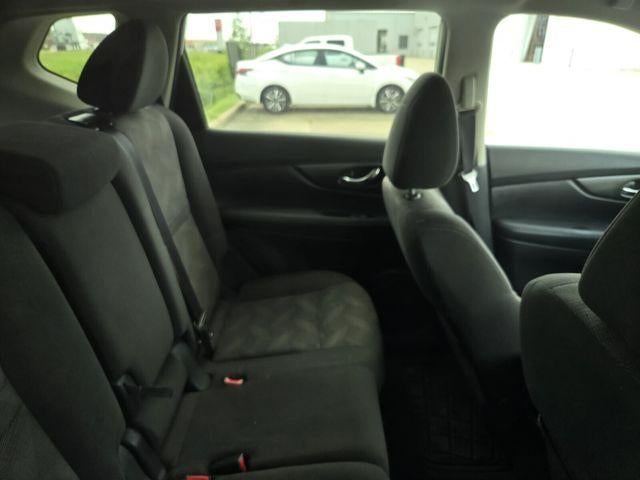 2016 Nissan Rogue FWD 4dr S