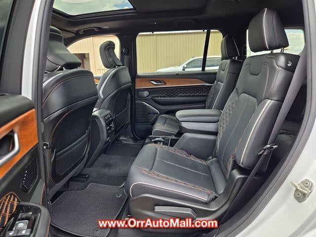 2023 Jeep Grand Cherokee L Summit 4x4