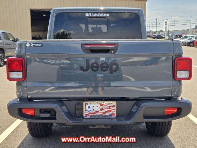 2025 Jeep Gladiator Nighthawk 4x4 *Ltd Avail*