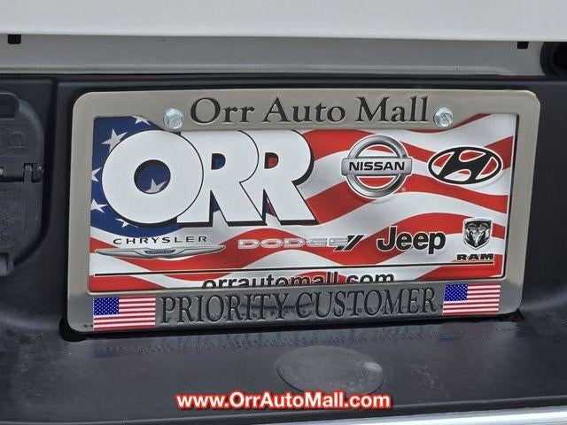 2023 RAM 1500 Classic SLT 4x4 Crew Cab 5'7" Box