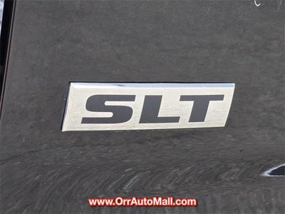 2023 RAM 1500 Classic SLT 4x4 Crew Cab 5'7" Box