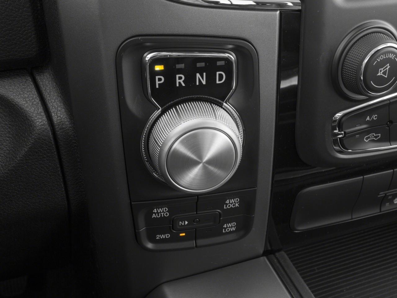 2016 RAM 1500 4WD Crew Cab 6.4 Ft Big Horn