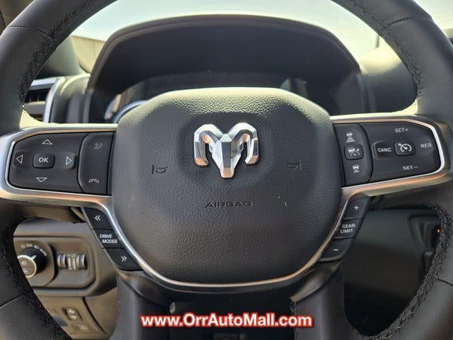 2025 RAM 1500 Big Horn 4x4 Crew Cab 5'7" Box