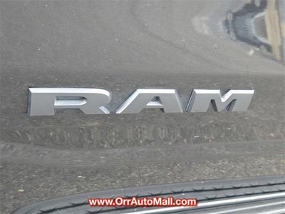 2022 RAM 1500 Big Horn 4x4 Crew Cab 5'7" Box