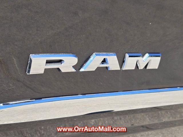 2026 RAM 1500 Big Horn 4x4 Crew Cab 5'7" Box