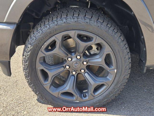 2022 RAM 1500 Limited 4x4 Crew Cab 5'7" Box