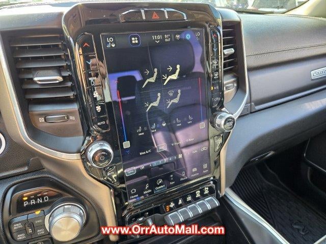 2022 RAM 1500 Laramie 4x4 Crew Cab 5'7" Box