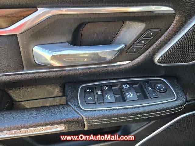 2022 RAM 1500 Laramie 4x4 Crew Cab 5'7" Box