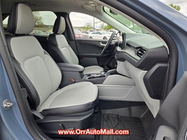 2026 Ford Escape Platinum AWD