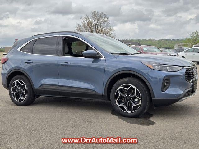 2026 Ford Escape Platinum AWD