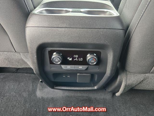 2025 Chevrolet Traverse LT w/1LT