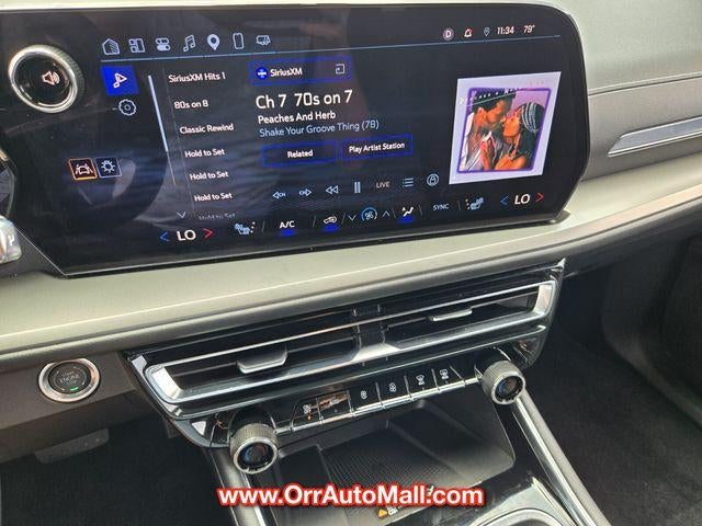 2025 Chevrolet Traverse LT w/1LT