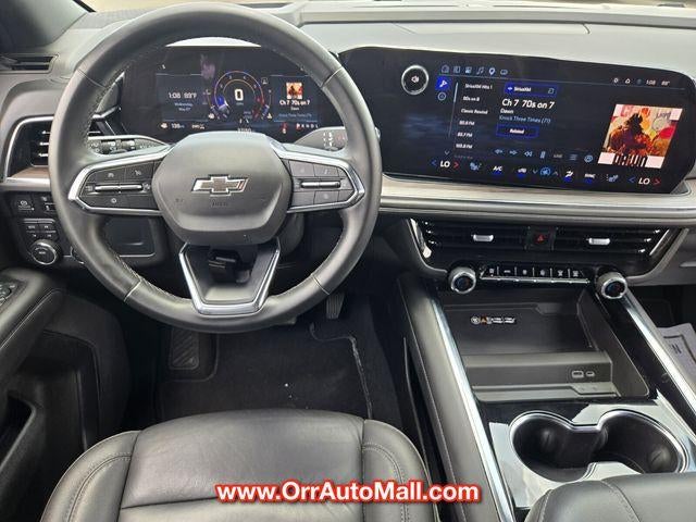 2025 Chevrolet Suburban 4WD Z71
