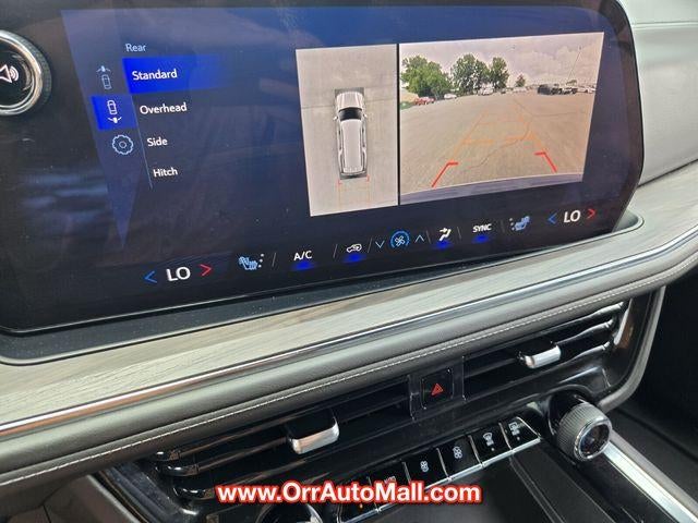2025 Chevrolet Suburban 4WD Z71