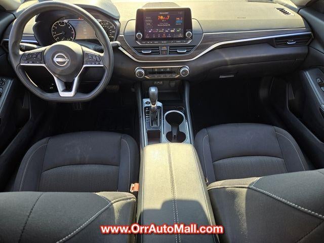 2024 Nissan Altima 2.5 SV Sedan