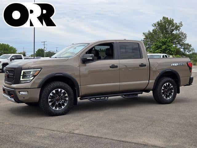 2023 Nissan Titan 4x4 Crew Cab PRO-4X