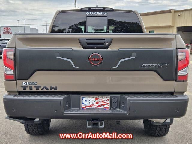 2023 Nissan Titan 4x4 Crew Cab PRO-4X