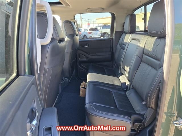 2024 Nissan Frontier Crew Cab 4x2 SL