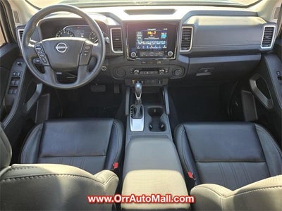 2024 Nissan Frontier Crew Cab 4x2 SL