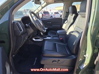 2024 Nissan Frontier Crew Cab 4x2 SL