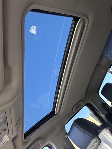 2024 Nissan Frontier Crew Cab 4x2 SL