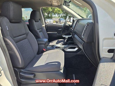2024 Nissan Frontier Crew Cab 4x2 SV