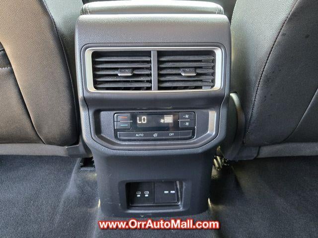 2025 Volkswagen Atlas 2.0T SE w/Technology 4MOTION