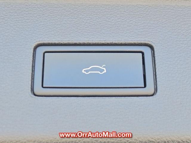 2025 Volkswagen Atlas 2.0T SE w/Technology 4MOTION