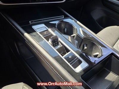 2025 Volkswagen Atlas 2.0T SE w/Technology 4MOTION
