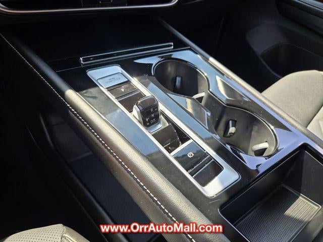 2025 Volkswagen Atlas 2.0T SE w/Technology 4MOTION