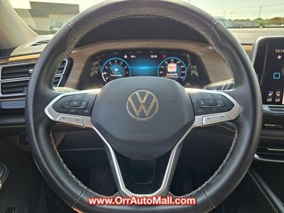 2025 Volkswagen Atlas 2.0T SE w/Technology 4MOTION