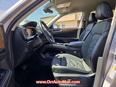 2025 Volkswagen Atlas 2.0T SE w/Technology 4MOTION