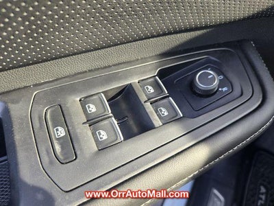 2024 Volkswagen Atlas 2.0T SE w/Technology FWD