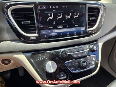 2024 Chrysler Pacifica Touring L FWD