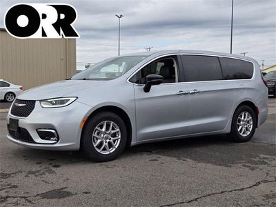 2024 Chrysler Pacifica Touring L FWD